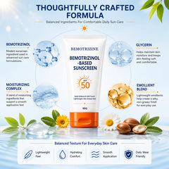 MAVETTO lotion texture closeup displaying lightweight fast-absorbing finish