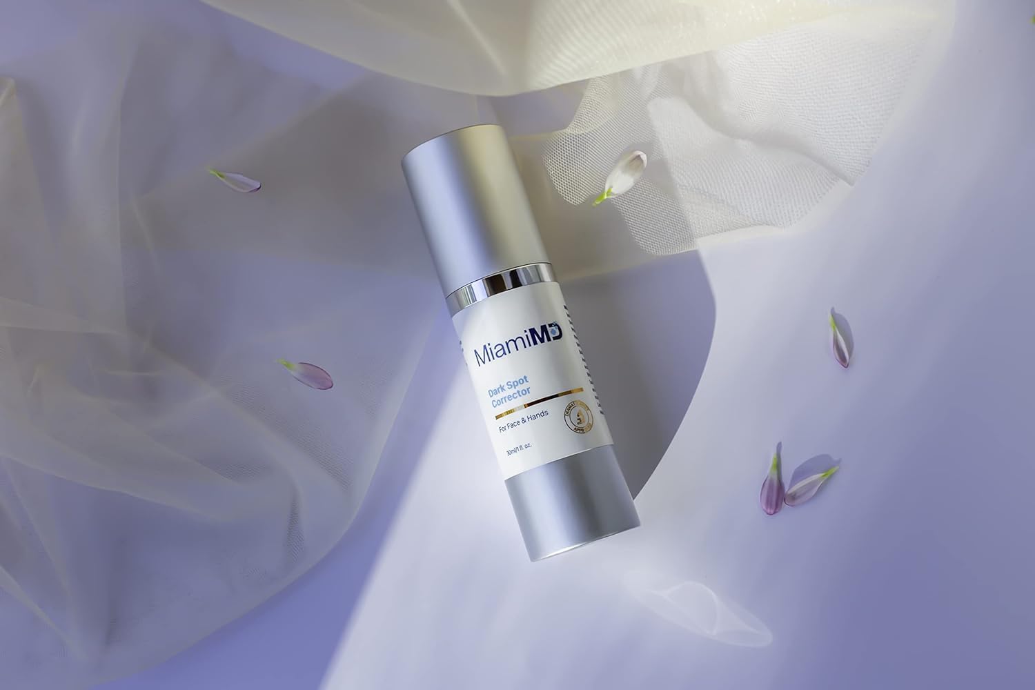 MiamiMD product label close-up listing key ingredients and benefits