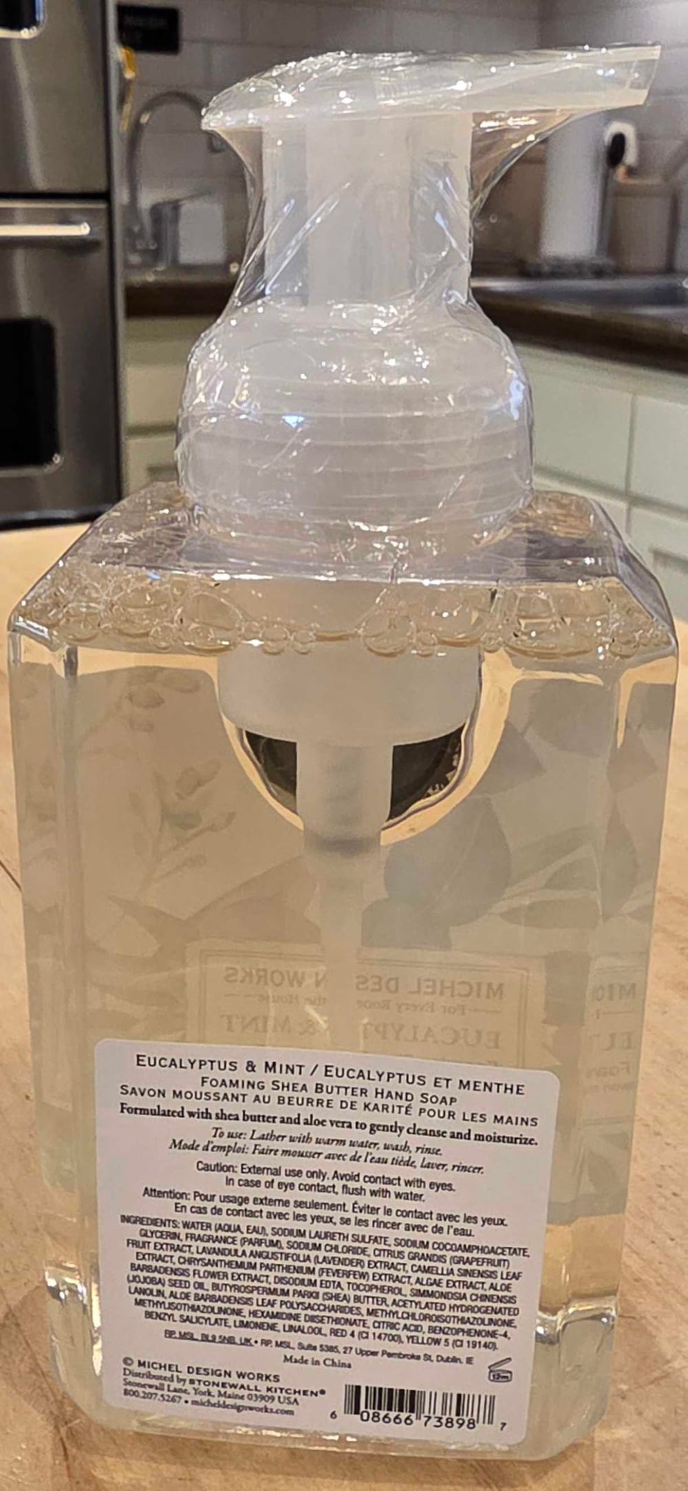Michel Design Works foamy lather texture demonstrating gentle cleansing and conditioning