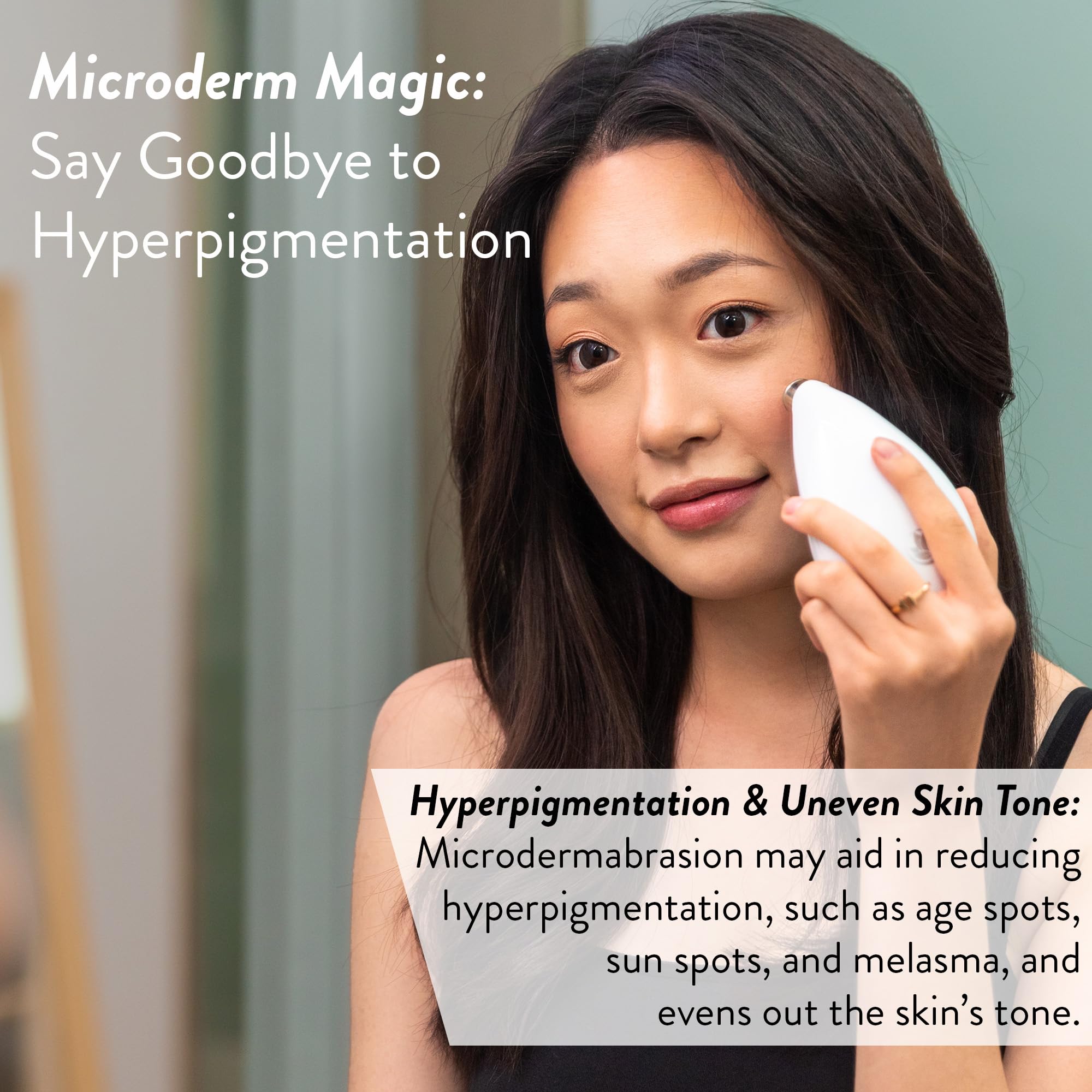 Microderm GLO boxed packaging with manual illustrating what’s included in the kit
