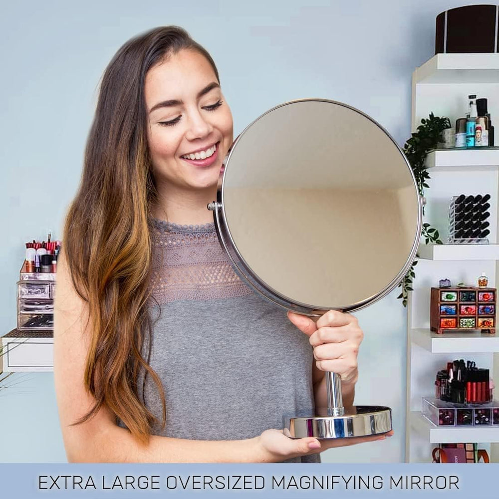 MIRRORVANA close-up of glass edge highlighting quality reflection and distortion-free clarity