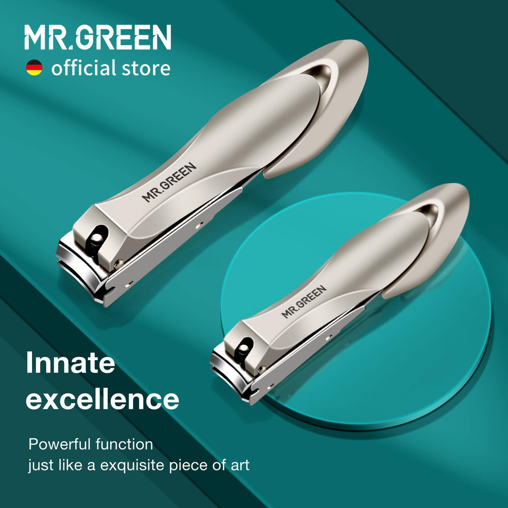 MR.GREEN closeup of cutting blade highlighting precision and durable edge