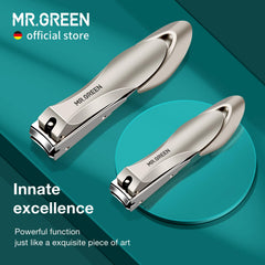 MR.GREEN closeup of cutting blade highlighting precision and durable edge