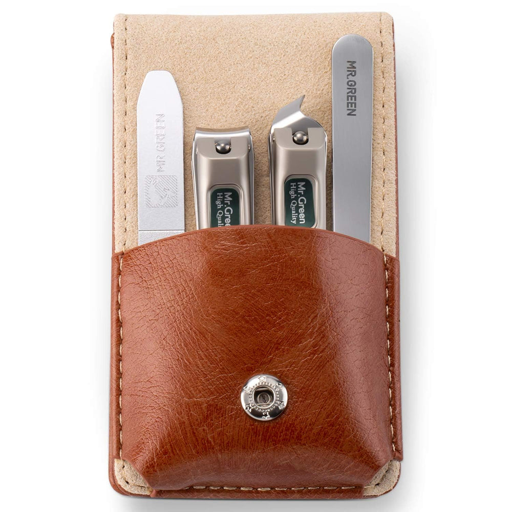 MR.GREEN front packaging showing the full 4-piece grooming kit and case