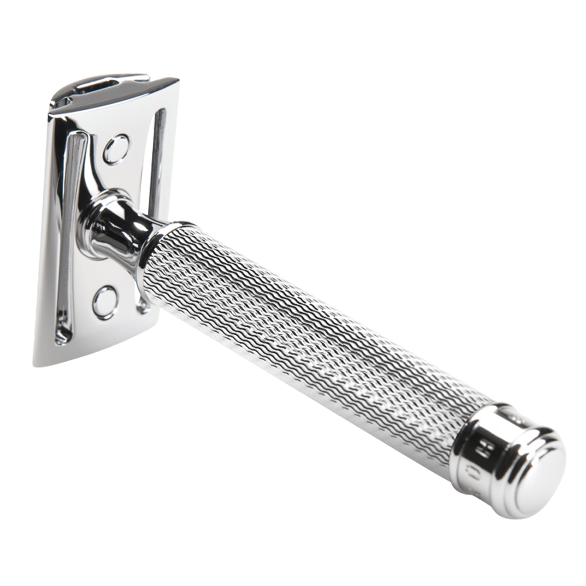 MÜHLE blade installation step showing safe, easy replacement