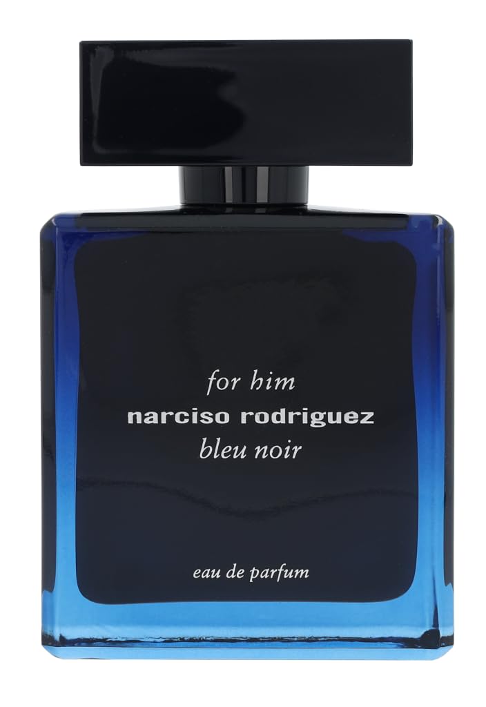 Narciso Rodriguez bottle close-up highlighting texture and cap for premium detail