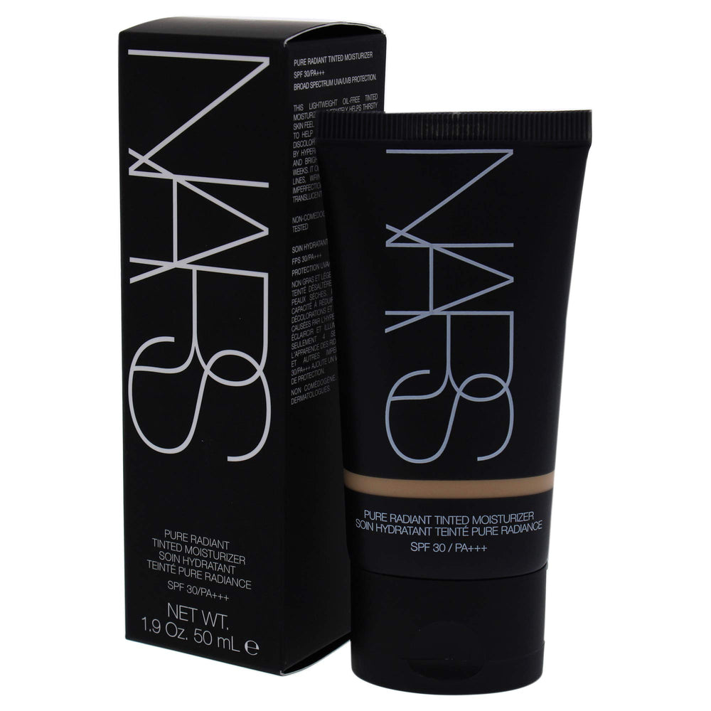 NARS Alaska application on face illustrating natural, radiant finish benefit
