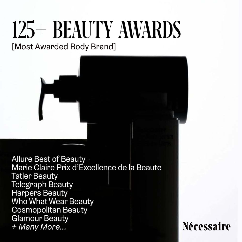 Nécessaire lathering in shower to illustrate in-use deep cleansing benefit