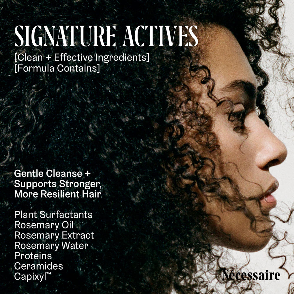Nécessaire lather in hand demonstrating foaming and non-drying benefit