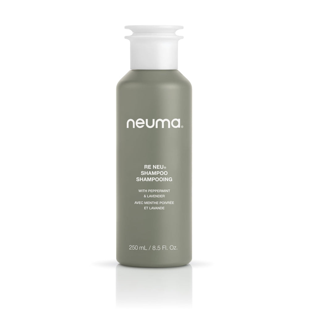 NEUMA pump and label close-up highlighting ingredients and clarity benefits