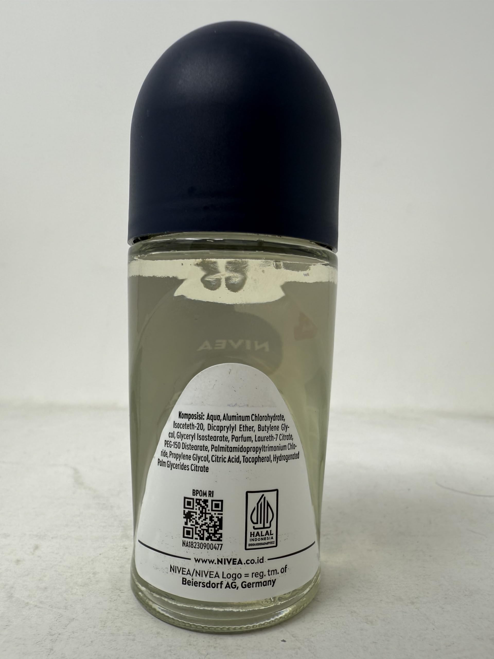 NIVEA Men applied after workout showing lasting freshness during activity benefit