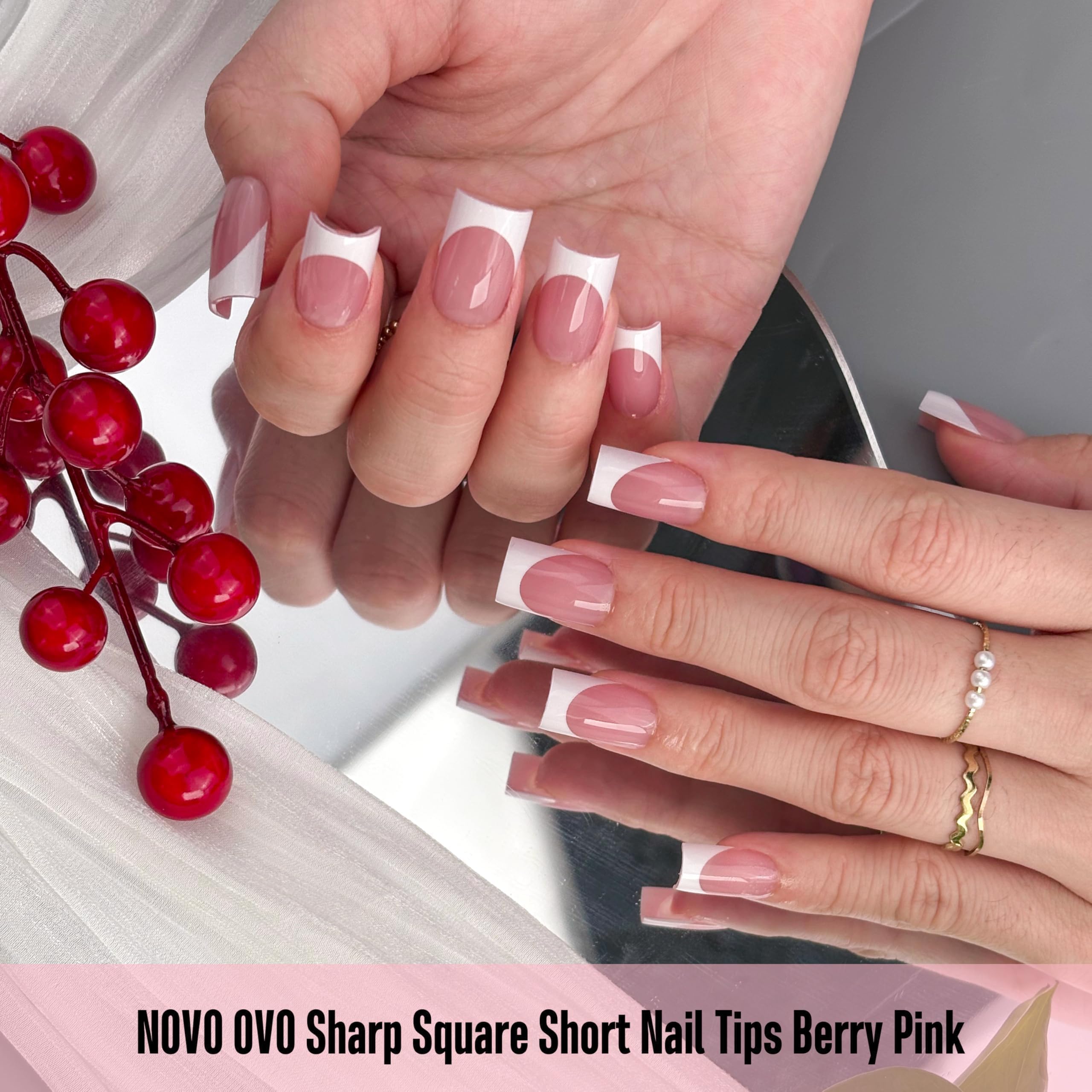NOVO OVO soft-gel bending to show flexibility and comfortable wear