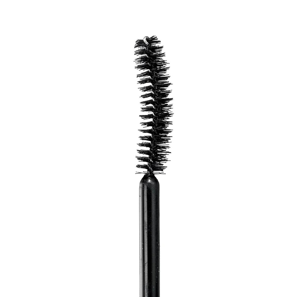 Nu Skin mascara texture swipe highlighting smooth, non-clumping finish benefit