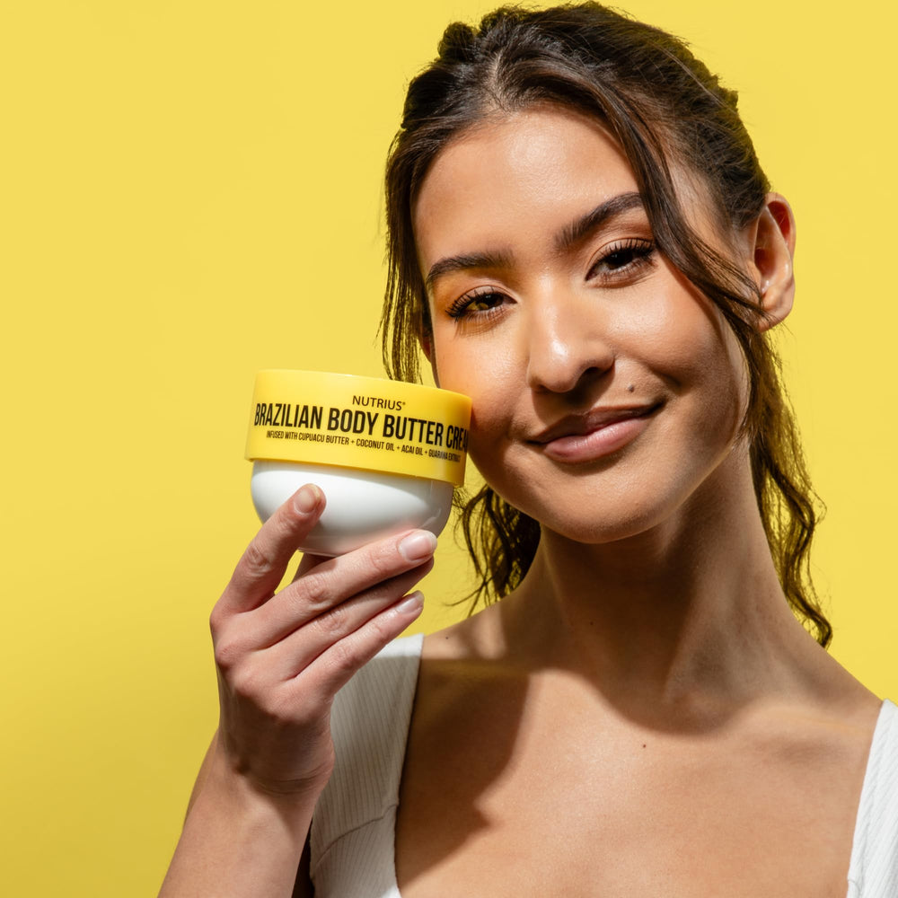 Nutrius open jar top-down view highlighting smooth cream and quick absorption properties
