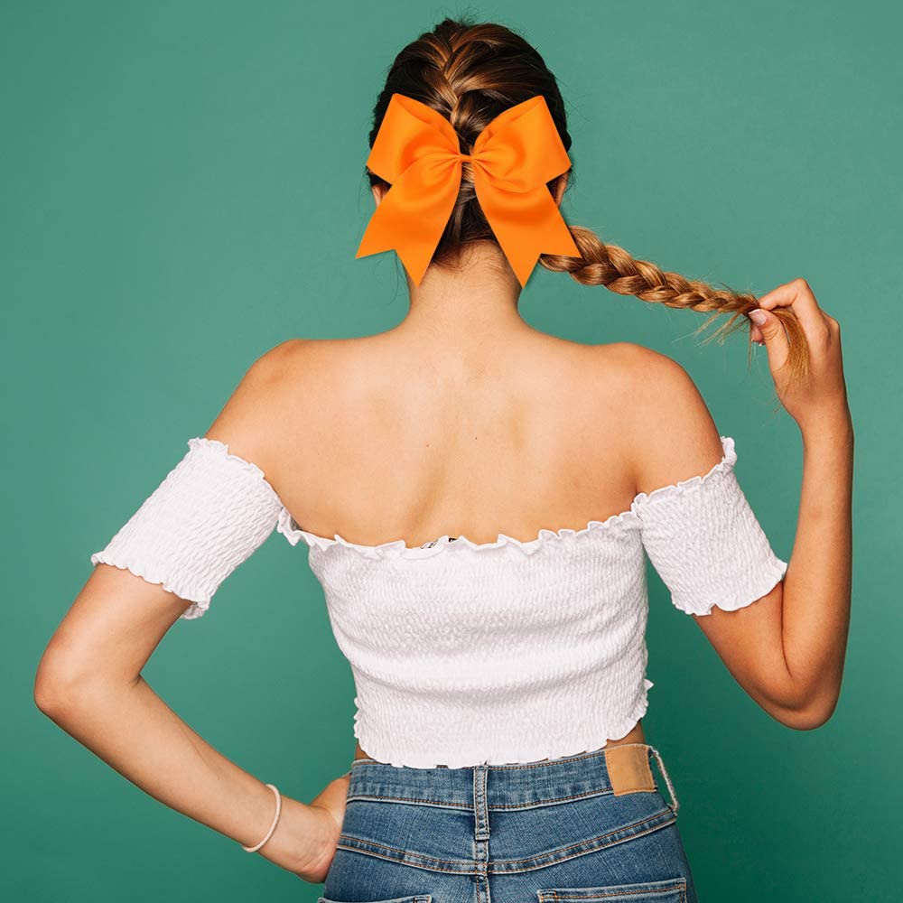 OAOLEER bow held in hand for scale, shows large 8-inch size