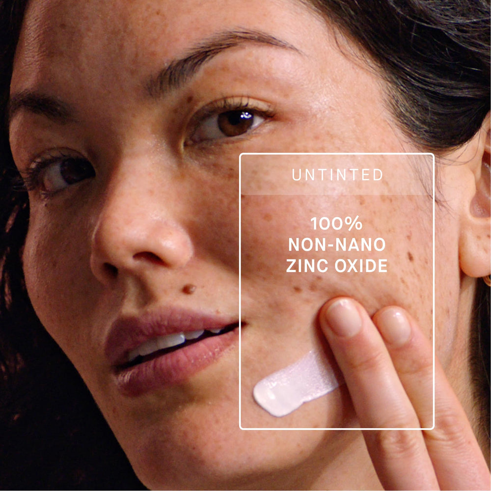 oneskin OS-01 cream texture close-up demonstrating smooth blendability
