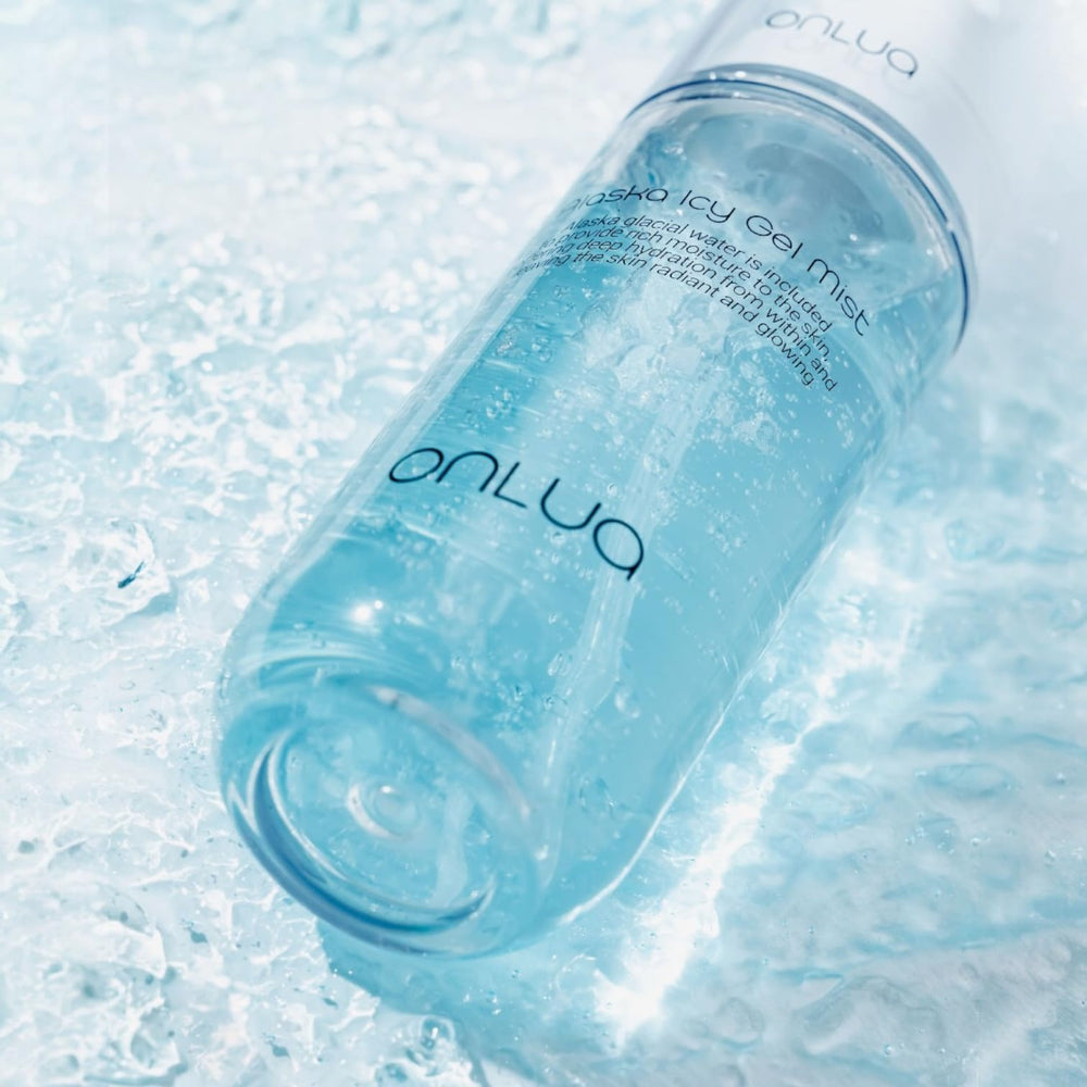 Onlua close-up of jelly texture highlighting lightweight moisture delivery