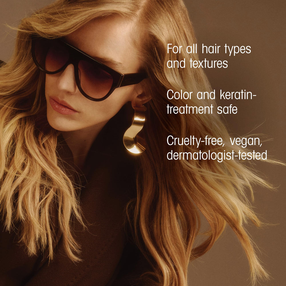 Oribe dry texturizing spray before and after roots displays oil absorption and lift