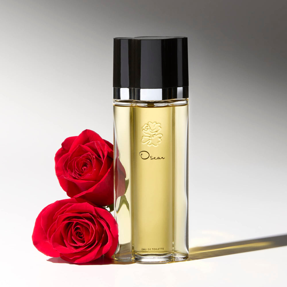 Oscar de la Renta ylang-ylang concept image representing the floral heart note