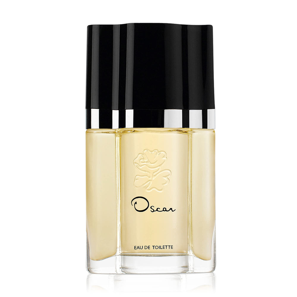 Oscar de la Renta bottle cap close-up highlighting quality finish and detail