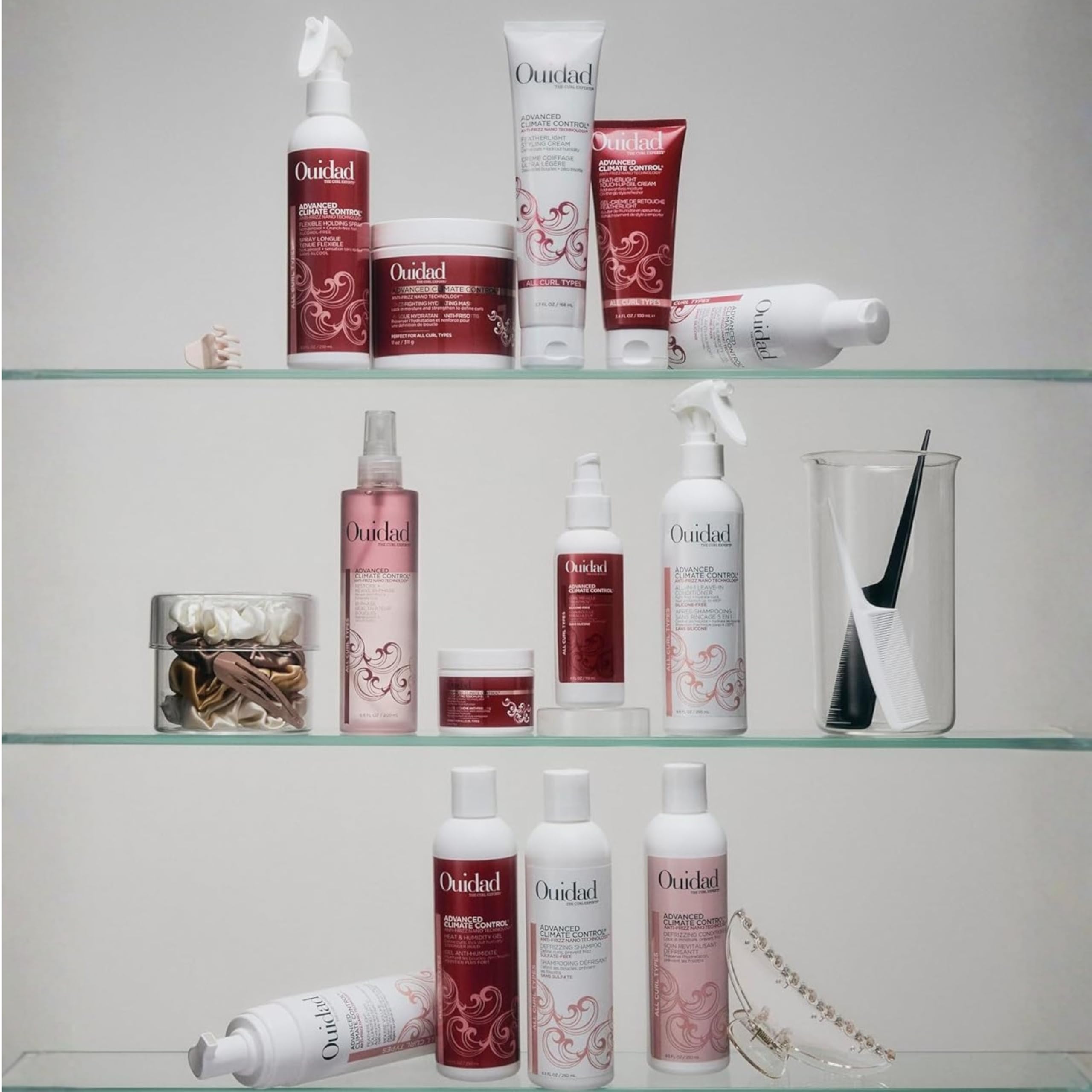 Ouidad gel size next to hand illustrating product amount guidance
