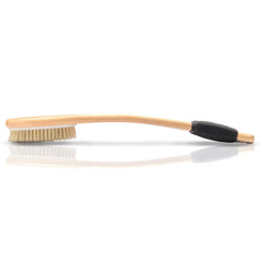 OWIIZI close-up of sterilized natural bristles for effective exfoliation