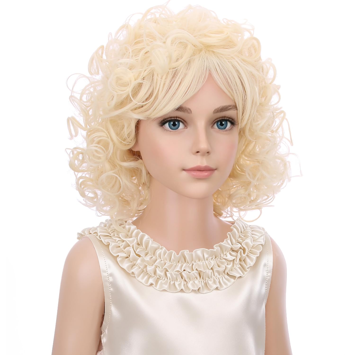 PATTNIUM close-up of curl texture demonstrating soft touch and minimal tangling