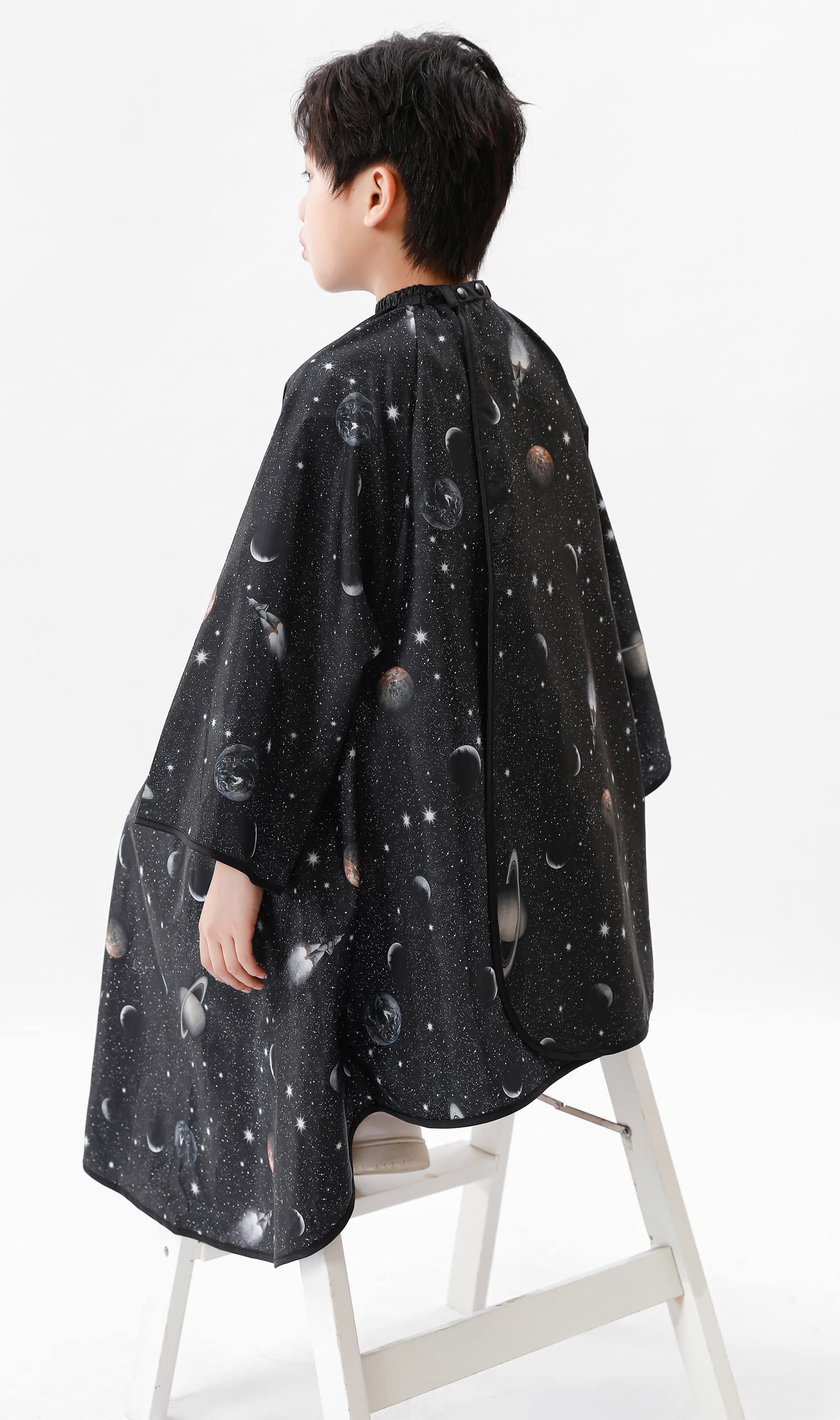 PERFEHAIR folded cape compact for easy storage and quick setup benefit