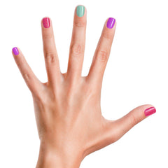 Piggy Paint brush applying a polish stroke showing smooth coverage