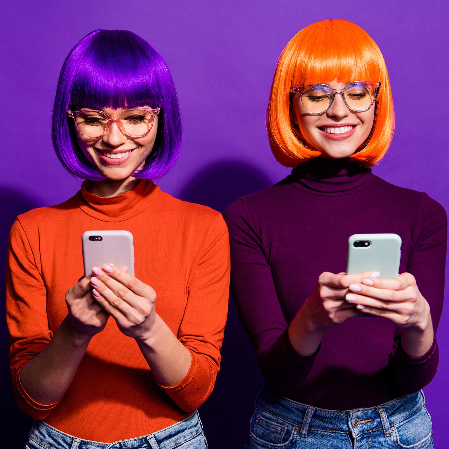 PLULON group display showing all seven wig colors for size and color comparison
