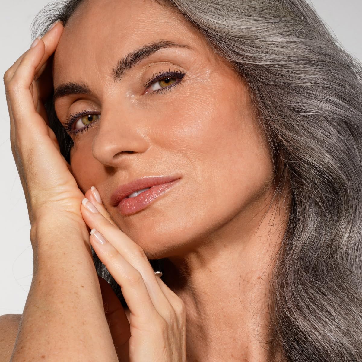 prime-prometics completed winged look on mature eye showing definition