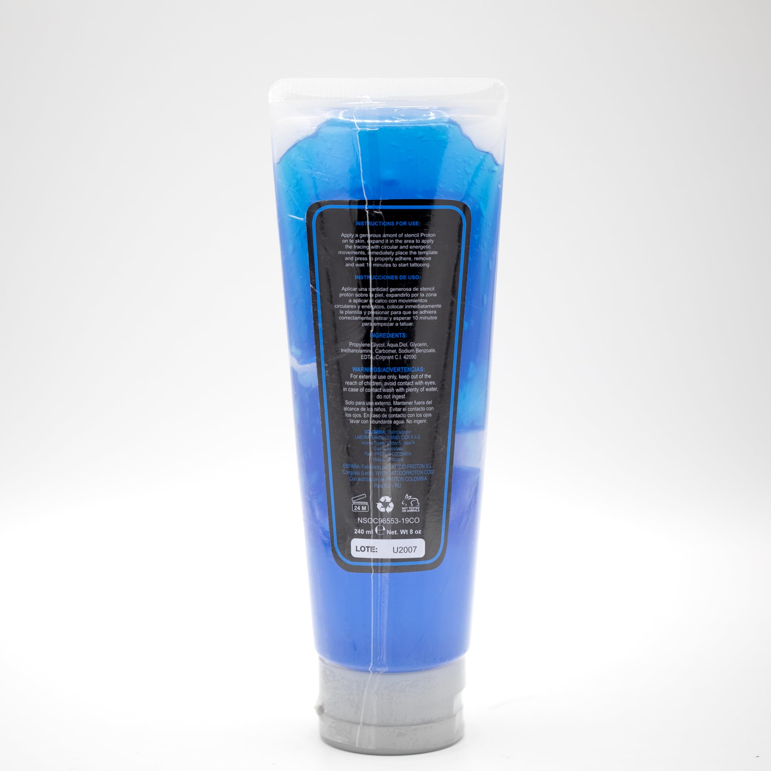 PROTON texture close-up showing wax-like gel turning smooth, demonstrates easy spreadability