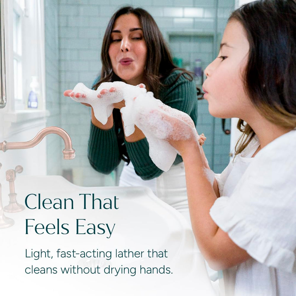 Puracy label close-up highlighting clean ingredient claims and benefits