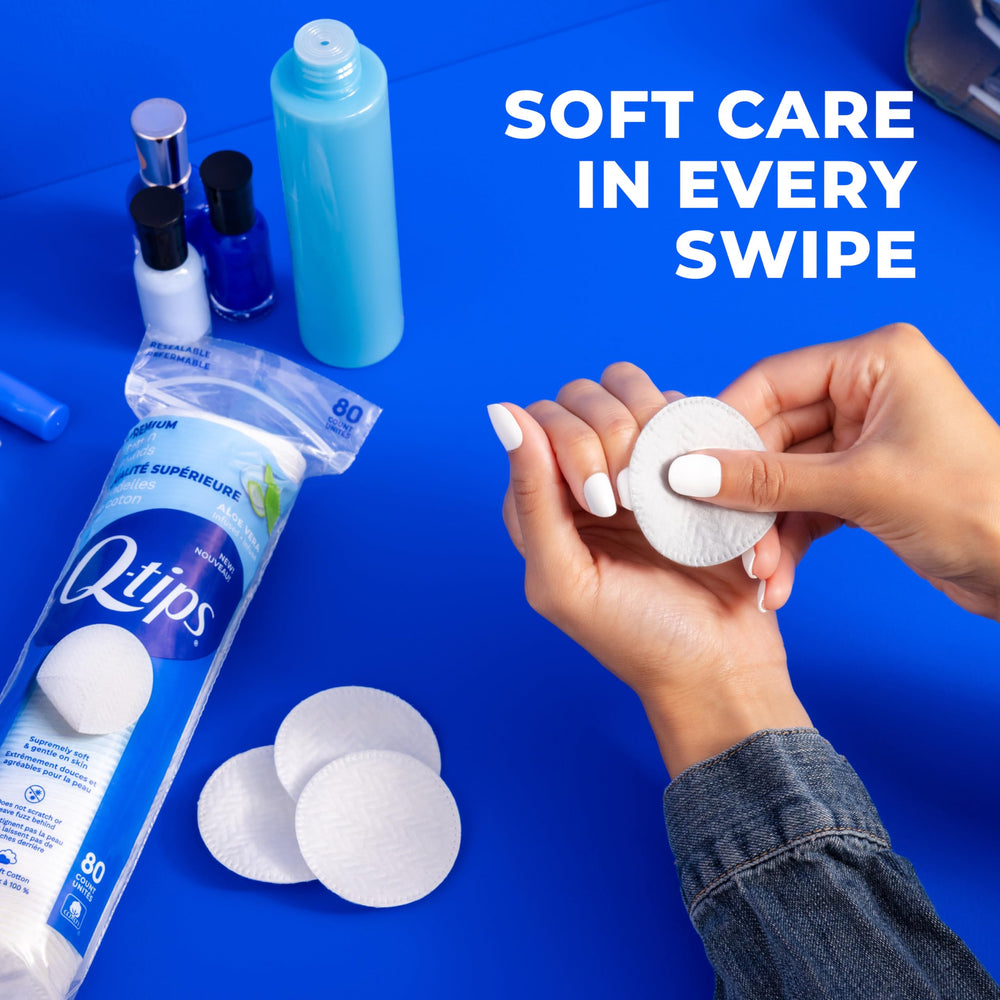 Q-tips single cotton round close-up showing soft lint-free surface