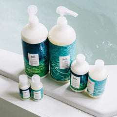R+Co ATLANTIS pump dispensing creamy conditioner for easy application benefit