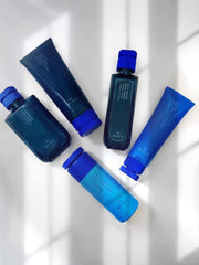 R+Co BLEU ESSENTIAL in-shower use illustrating gentle cleansing and detangling