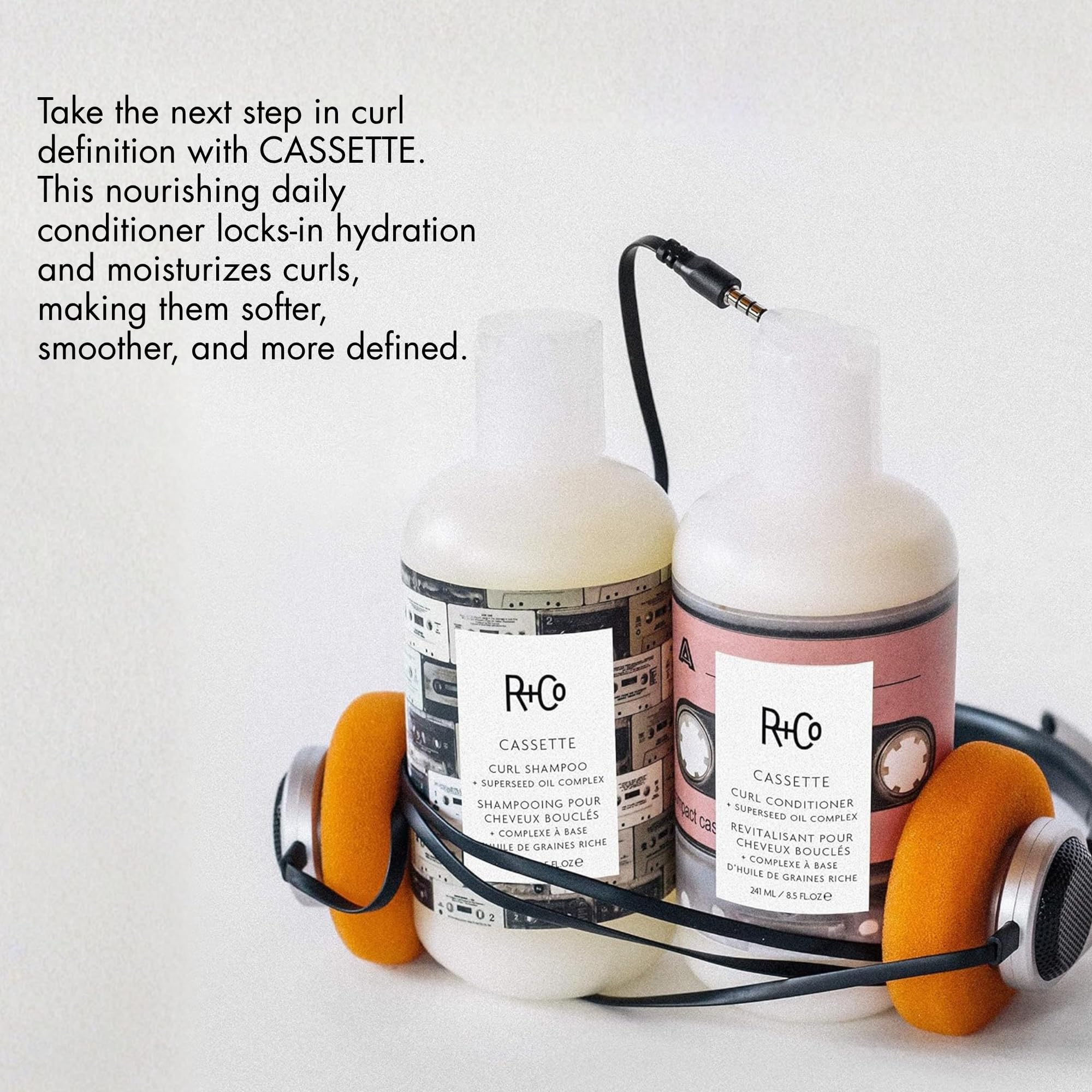 R+Co Cassette pump and cap detail highlighting easy dispensing and control