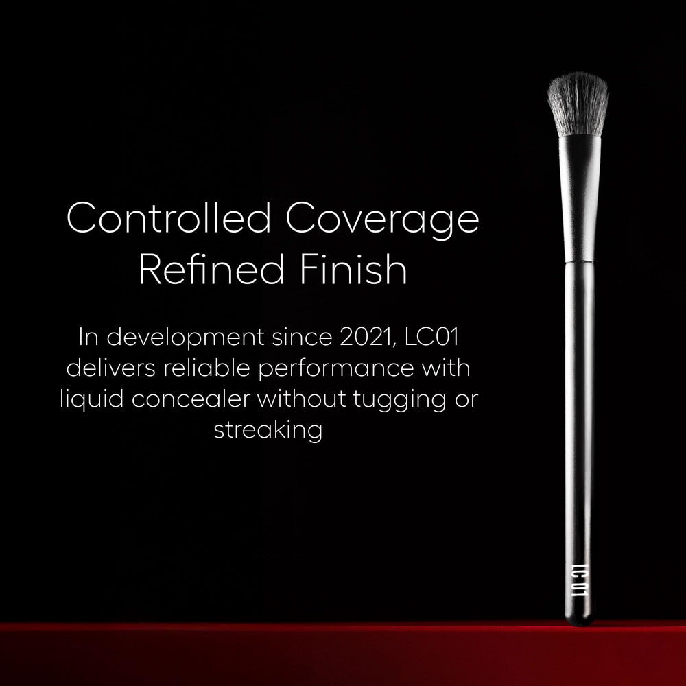 rephr LC 01 next to ruler showing compact size and travel readiness