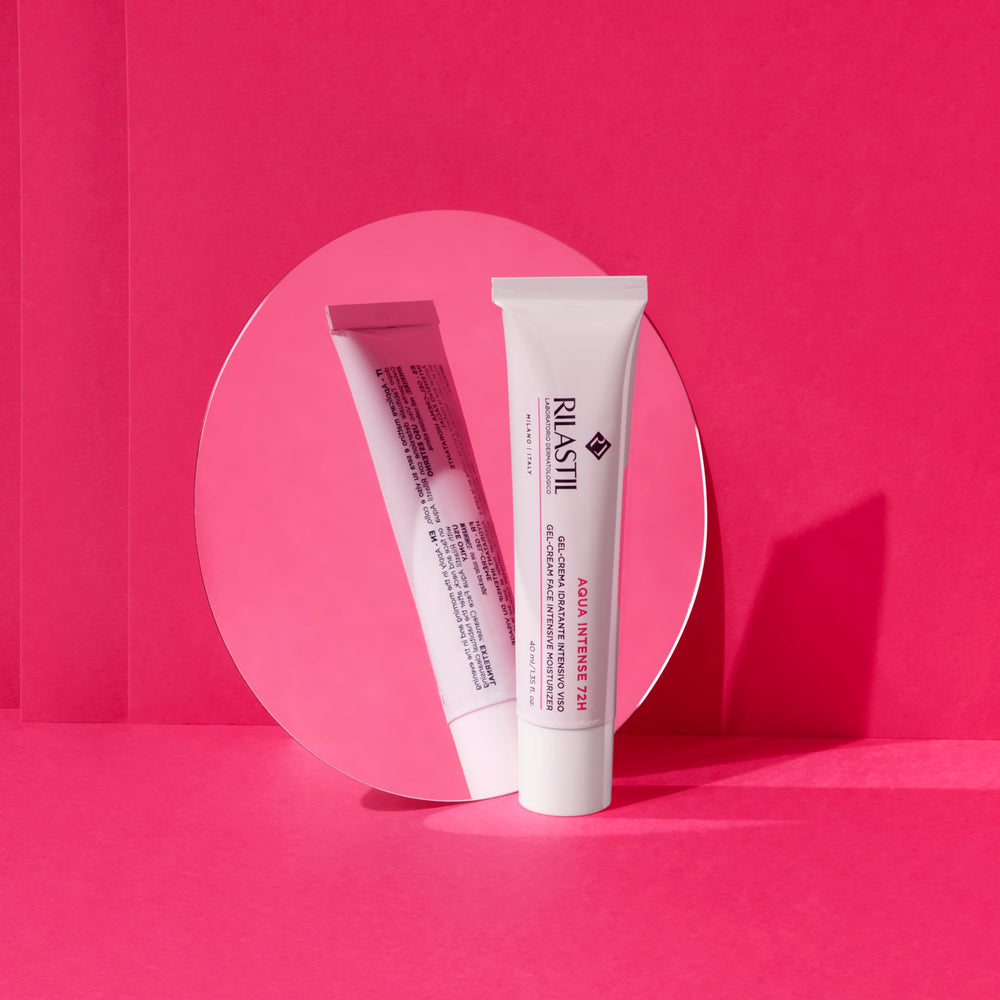 Swirl of Rilastil gel-cream texture demonstrating fast absorption and lightweight hydration