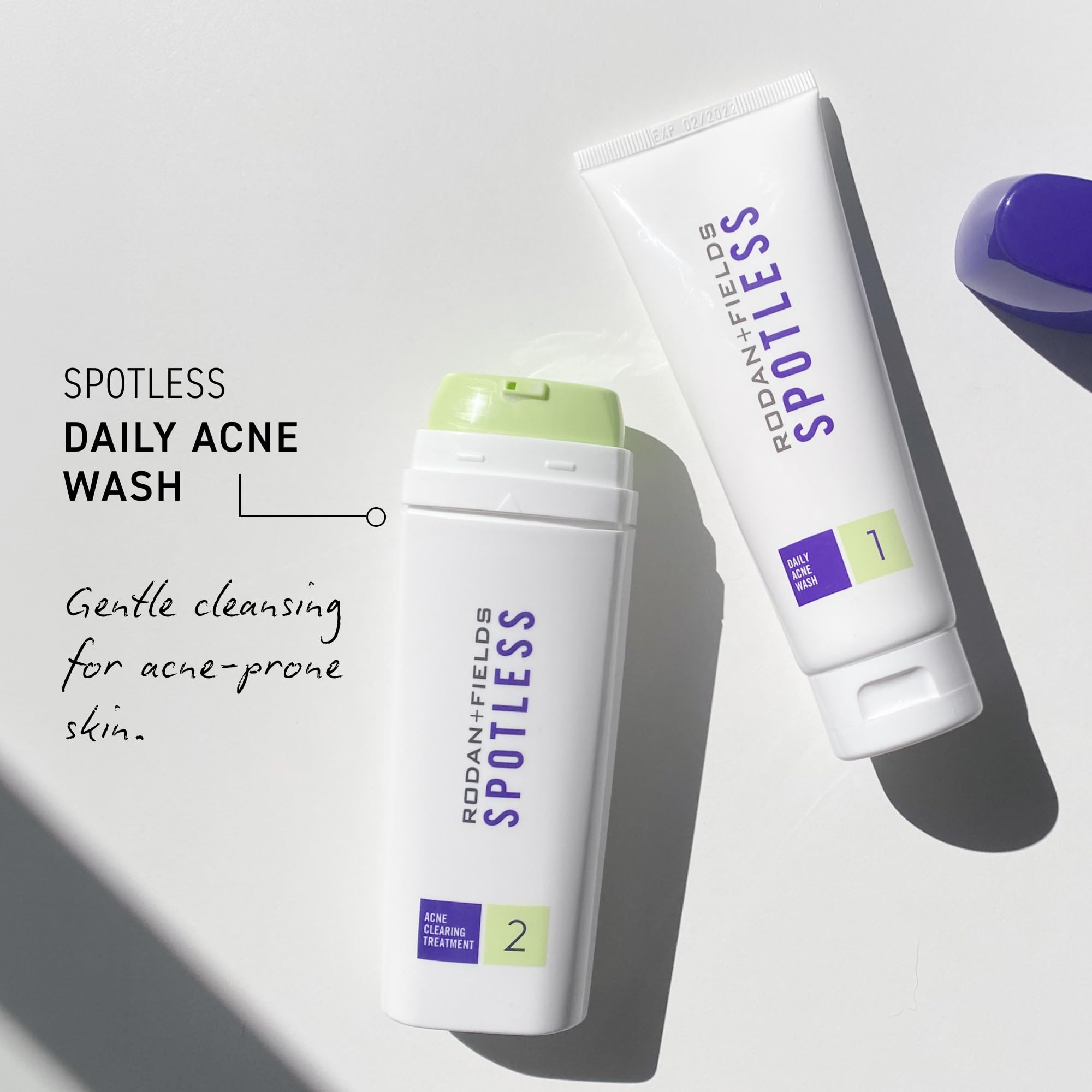 RODAN + FIELDS gel texture close-up demonstrating lightweight absorption