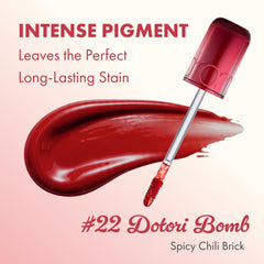 rom&nd lips closeup showing glossy, plumped finish and smooth texture benefit