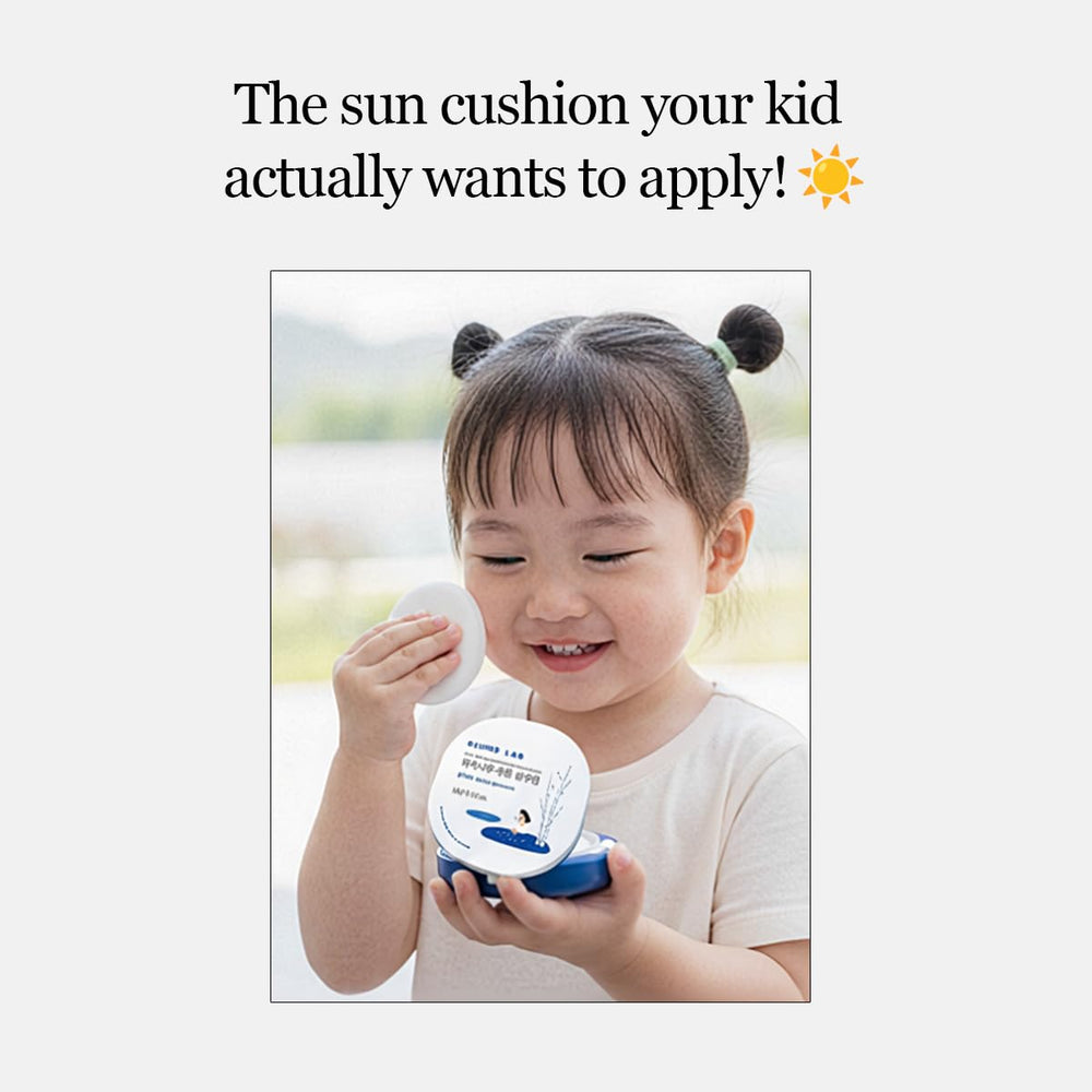 ROUND LAB open compact with mirror and puff, convenient reapplication