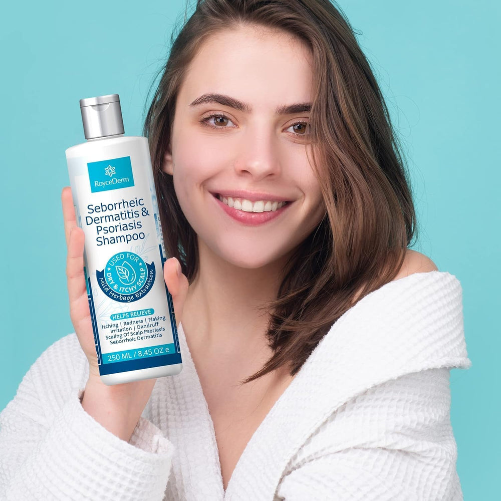 Roycederm close-up foam lather demonstrating effective cleansing action