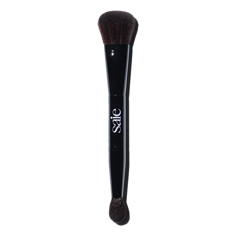 Saie dual-ended brush front view showing both sculpt and highlight ends for versatile application