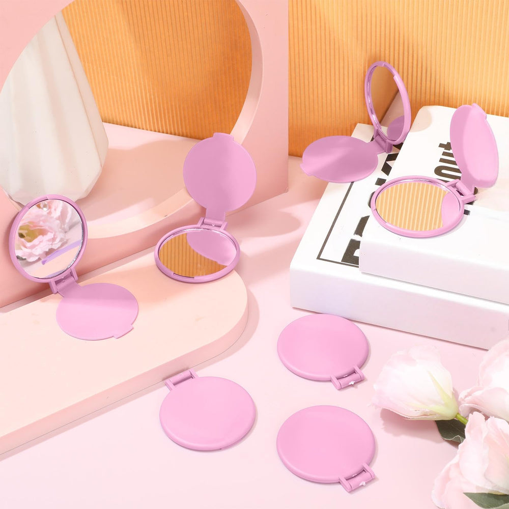 Saysurey compact mirror held in hand showing true pocket scale