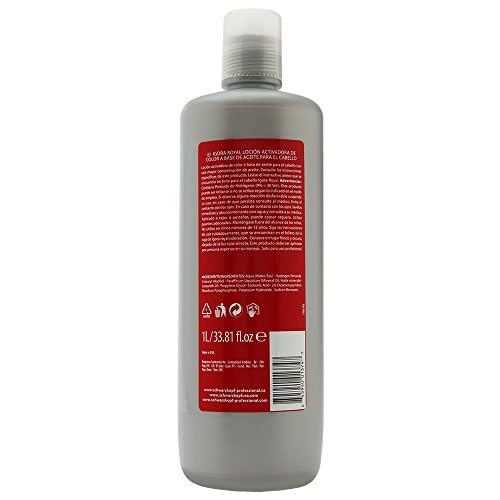 Schwarzkopf Igora Royal developer pouring to show creamy texture and consistent mixing benefit