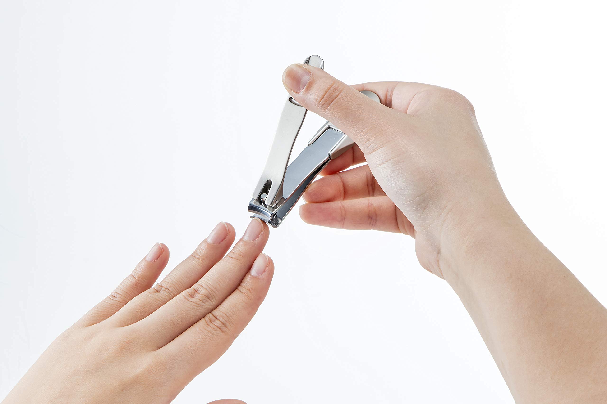 Seki EDGE held in hand to show scale and comfortable secure grip benefit
