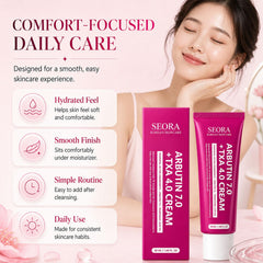 Seora Korean cream texture closeup demonstrating lightweight hydration