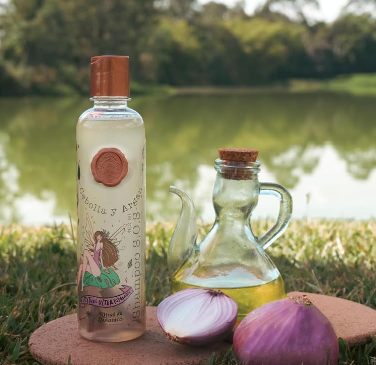SHAEIO bottle held in hand illustrating product size and easy handling