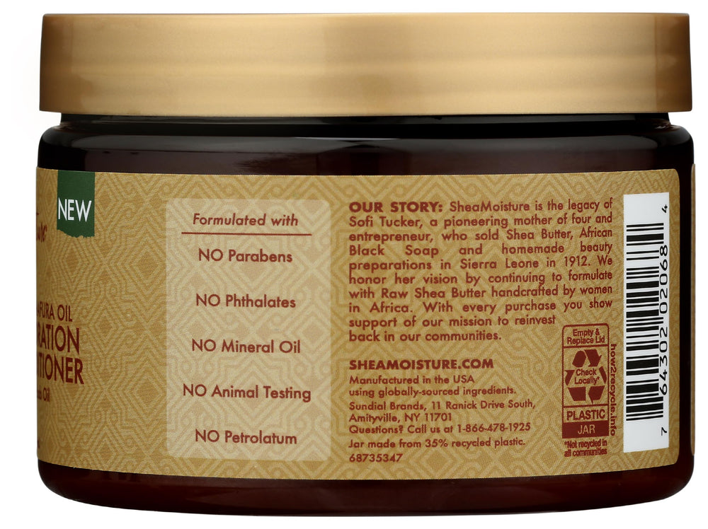SheaMoisture ingredient shot with Manuka Honey and Mafura Oil supporting hydration